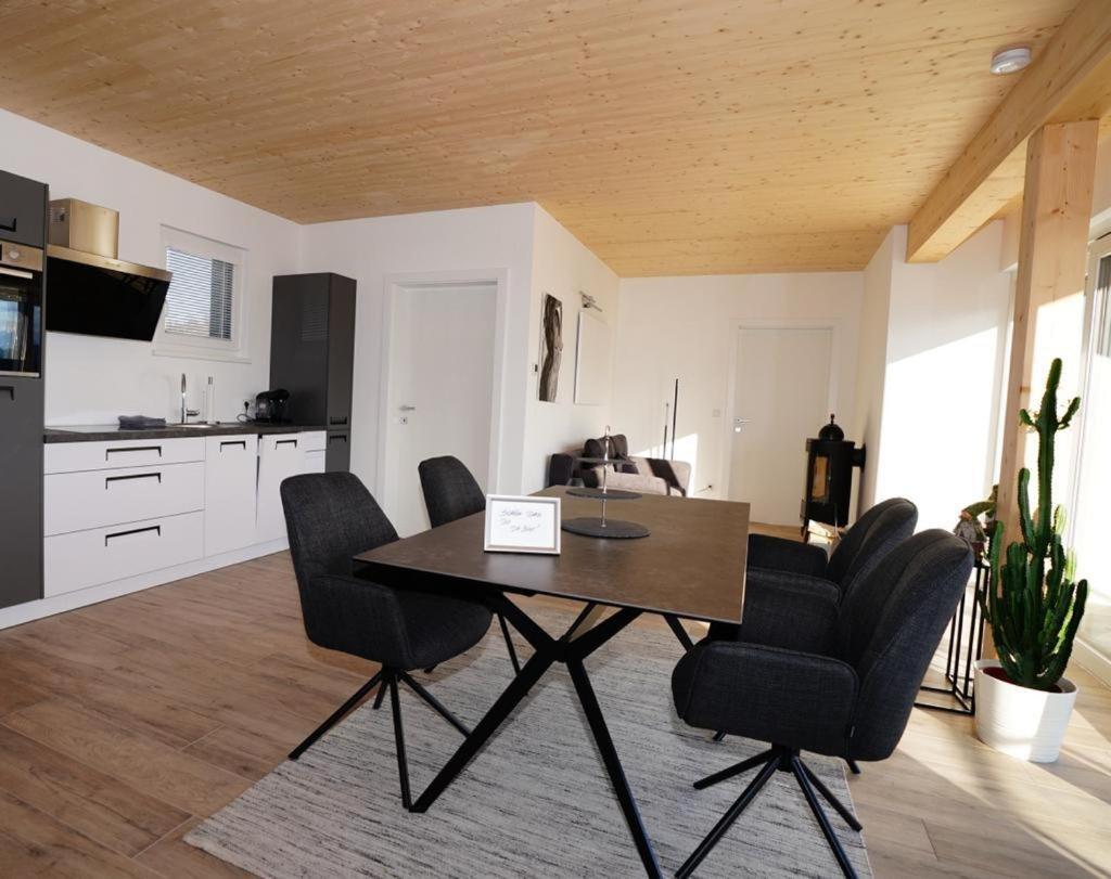 Modernes Ferienhaus Mit Panoramablick Rosegg Eksteriør billede
