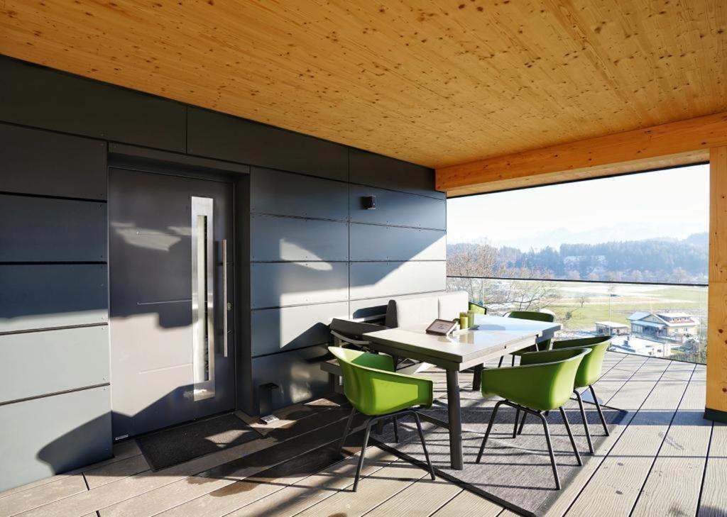 Modernes Ferienhaus Mit Panoramablick Rosegg Eksteriør billede